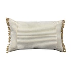 B&M Trignac - Promo Coussin raye a franges 30x50cm b Promo Coussin raye a franges 30x50cm b à 8,99 € dans le catalogue B&M à Trignac