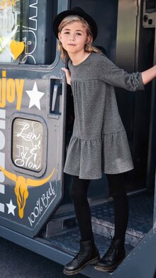 Ernstings family Frankfurt - Kleid Kleid Angebot bei Ernstings family Frankfurt im Prospekt "Herbst-Klopfen."