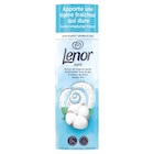 Parfum de linge en perles - LENOR - Carrefour Market à Niort Parfum de linge en perles - LENOR en promo chez Carrefour Market Niort à 7,69 €