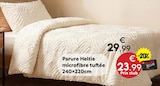 Parure Heltie microfibre tuftée - Maxi Bazar à Saint-Cloud Parure Heltie microfibre tuftée en promo chez Maxi Bazar Saint-Cloud à 23,99 €
