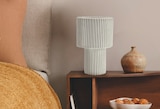 Lampe à poser en tissu velours écru E14 Ø 17,5 x H. 28 cm - Lussiol Lighting en promo chez Castorama Lampe à poser en tissu velours écru E14 Ø 17,5 x H. 28 cm - Lussiol Lighting dans le catalogue Castorama