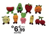 PELUCHE FRUIT LÉGUME à 6,99 € dans le catalogue JouéClub