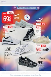 Chaussures Homme en promo dans le catalogue Intersport à la page 2