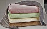 Mikrofaser-Flanell-Decke im Angebot bei GLOBUS in Willich Mikrofaser-Flanell-Decke Angebote von OHO bei GLOBUS Willich für 5,99 €