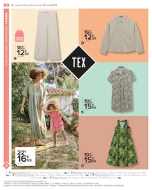 Promo Combinaison bébé dans le catalogue Carrefour du moment à la page 12