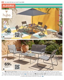 Offre Parasol dans le catalogue Carrefour du moment à la page 22