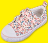 Baskets enfant - modèle à fleurs en promo chez Hyper U Arras à 7,45 €