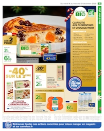 Offre Poule dans le catalogue Carrefour du moment à la page 17