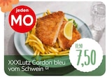 XXXLutz Möbelhäuser Essen Prospekt mit  im Angebot für 7,50 €