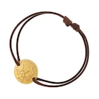 Bracelet en acier doré et cordon marron en promo à 16,00 € chez E.Leclerc Bracelet en acier doré et cordon marron dans le catalogue E.Leclerc