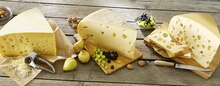 Casino Supermarchés Pierrefitte-sur-Seine - Emmental Le Montagnon ou Grand Pavois Promo Emmental Le Montagnon ou Grand Pavois dans le catalogue Casino Supermarchés "Le mois Casino Magic !!" à Pierrefitte-sur-Seine