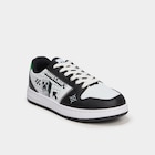 Tennis basses à lacets Minecraft blanc garçon en promo chez La Halle Tennis basses à lacets Minecraft blanc garçon dans le catalogue La Halle