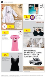 Vêtements Angebote im Prospekt "JUSQU'À -60% DE REMISE IMMÉDIATE SUR LE 2ÈME" von Intermarché Hyper auf Seite 54
