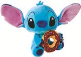 Peluche Stitch avec donut en promo chez La Grande Récré Peluche Stitch avec donut dans le catalogue La Grande Récré