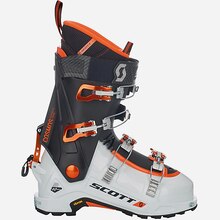 Intersport Saint-Folquin - Chaussures de ski de fond adulte Boot Cosmos Promo Chaussures de ski de fond adulte Boot Cosmos dans le catalogue Intersport "Ski et Snowboard" à Saint-Folquin