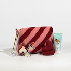 Trousse vive l'amour dans le catalogue Passage du Désir