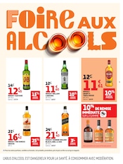 Promos Whisky dans le catalogue "OFFRES DU MOMENT" de Auchan Hypermarché Whisky en promo dans le catalogue Auchan Hypermarché à la page 3