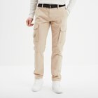 Pantalon cargo ceinturé Trappeur marron cognac homme dans le catalogue La Halle