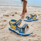 Sandales semelles lumineuses Pokémon multicolore garçon - POKEMON - La Halle Sandales semelles lumineuses Pokémon multicolore garçon - POKEMON à 20,99 € dans le catalogue La Halle