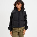 Doudoune rembourrée sans manches capuche noir femme - La Halle à Aix-en-Provence Doudoune rembourrée sans manches capuche noir femme en promo chez La Halle Aix-en-Provence à 17,99 €