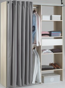 Mr Bricolage Albi - Aménagement de placard avec rideau Promo Aménagement de placard avec rideau dans le catalogue Mr Bricolage "Plein pot sur les petits prix." à Albi