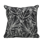 Coussin déperlant imprimés en promo chez B&M Romans-sur-Isère à 7,99 €