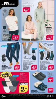 Hausschuhe im Netto mit dem Scottie Prospekt "Günstig. Besser. Für Dich." mit 28 Seiten (Lübeck)