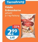 Erdnusskerne gehackt im V-Markt Prospekt Erdnusskerne gehackt von Fidelio im aktuellen V-Markt Prospekt für 2,99 €