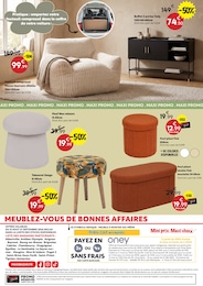Offre Tabouret dans le catalogue Maxi Bazar du moment à la page 18