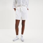 Short large broderie anglaise coton blanc femme - La Halle Short large broderie anglaise coton blanc femme à 25,99 € dans le catalogue La Halle