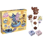 Mini Délices Atelier de Confection Chocolat - Stitch & Angel - LANSAY en promo à 29,90 € chez Carrefour Mini Délices Atelier de Confection Chocolat - Stitch & Angel - LANSAY dans le catalogue Carrefour