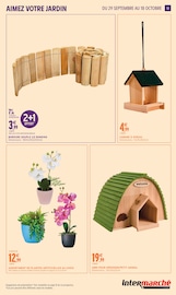 Promos Fleurs Artificielles dans le catalogue "Intermarché" de Intermarché Hyper Fleurs Artificielles en promo dans le catalogue Intermarché Hyper à la page 13