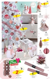 Offre Décoration Sapin Noël dans le catalogue Stokomani du moment à la page 4