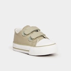 Tennis à scratchs en toile bout renforcé vert olive bébé garçon - La Halle Tennis à scratchs en toile bout renforcé vert olive bébé garçon à 9,99 € dans le catalogue La Halle