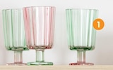 Set de 3 verres sur pied colorés en promo chez B&M Set de 3 verres sur pied colorés dans le catalogue B&M