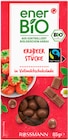 Erdbeer Stücke in Vollmilchschokolade von enerBIO im aktuellen Rossmann Prospekt für 2,69 €