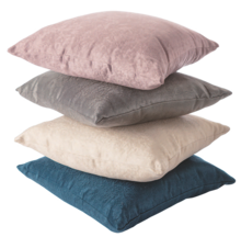 Stokomani Coignières - Le coussin Promo Le coussin dans le catalogue Stokomani "Stokomani, des marques, des prix ! " à Coignières