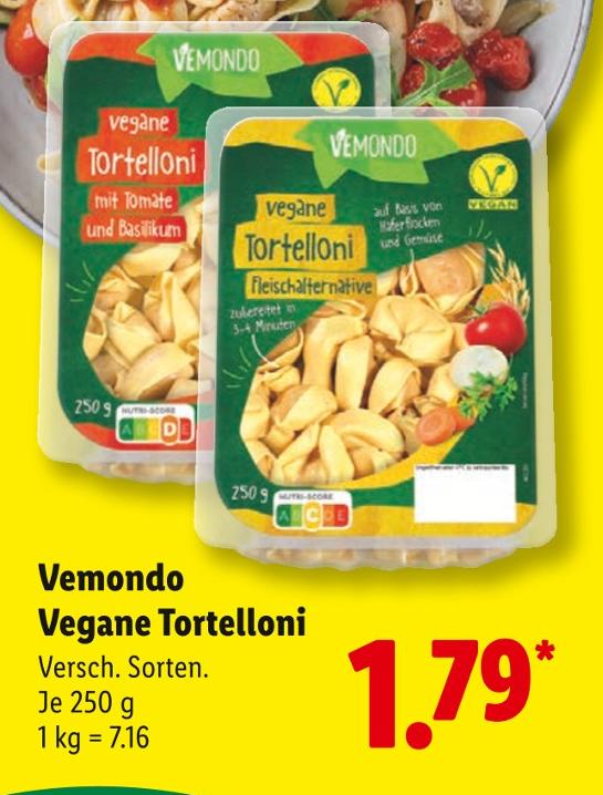 Vegane Tortelloni mit Tomate und Basilikum