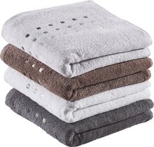 Frottier-Serie „Quattro“ bei XXXLutz Möbelhäuser in Bamberg Frottier-Serie „Quattro“ im Angebot bei XXXLutz Möbelhäuser Bamberg