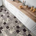 Dalle pvc rigide carreau ciment 4mm dans le catalogue Décor Discount