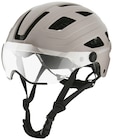 Casque de vélo Mobilité Visiere 25 Adulte - Nakamura en promo chez Intersport Saint-Herblain à 34,99 €