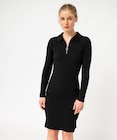 Promo Robe en maille côtelée à manches longues et col zippé femme - à 14,99 € dans le catalogue Gémo à Rampan