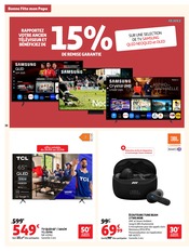 Promos Casque Audio dans le catalogue "OFFRES DU MOMENT" de Auchan Hypermarché Casque Audio en promo dans le catalogue Auchan Hypermarché à la page 42