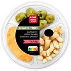 Snack Trio Marinierte grüne Oliven, Grissini & Chilipaprika im Angebot bei REWE in Wetzlar Snack Trio Marinierte grüne Oliven, Grissini & Chilipaprika Angebote von REWE Beste Wahl bei REWE Wetzlar für 1,99 €