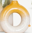 Vase donut bicolore dans le catalogue B&M