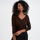 Pull col en V manches longues marron foncé femme - La Halle Pull col en V manches longues marron foncé femme à 12,99 € dans le catalogue La Halle