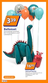 Aktueller Action Prospekt mit Luftballons, "kleine Preise, grosse Freude!", Seite 9