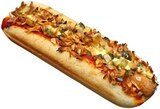Hot Dog mit Geflügelwürstchen, eingelegten Gurken und Röstzwiebeln Angebote bei REWE Dresden für 0,99 €