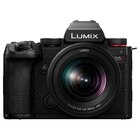 Lumix DC-S5II + Lumix S 20-60mm F/3.5-5.6 im Kamera Express Prospekt Lumix DC-S5II + Lumix S 20-60mm F/3.5-5.6 von Panasonic im aktuellen Kamera Express Prospekt fĂĽr