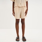La Halle Saint-Paul-lès-Dax - Promo Short droit fluide taille élastiquée beige femme Promo Short droit fluide taille élastiquée beige femme à 7,99 € dans le catalogue La Halle à Saint-Paul-lès-Dax